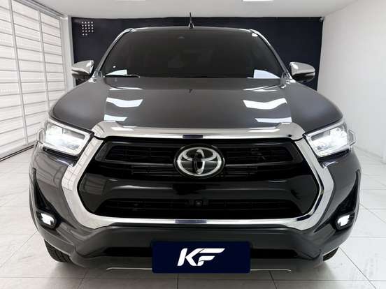 TOYOTA-HILUX-2024