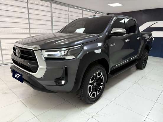 TOYOTA-HILUX-2024