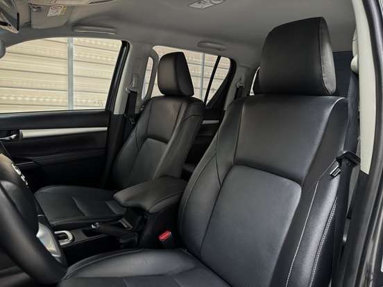 TOYOTA-HILUX-2024