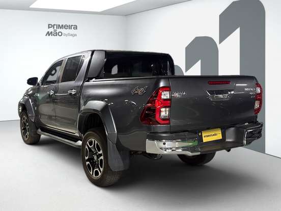 TOYOTA-HILUX-2.8 D-4D TURBO DIESEL CD SRX 4X4 AUTOMÁTICO TOYOTA-HILUX-2026