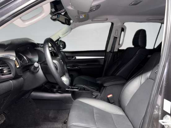 TOYOTA-HILUX-2026