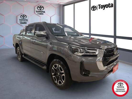 TOYOTA-HILUX-2.8 D-4D TURBO DIESEL CD SRX 4X4 AUTOMÁTICO TOYOTA-HILUX-2025
