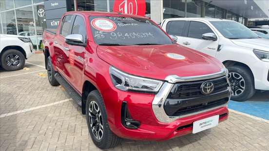 TOYOTA-HILUX-2.8 D-4D TURBO DIESEL CD SRX 4X4 AUTOMÁTICO TOYOTA-HILUX-2025