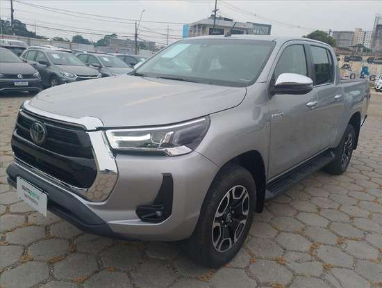 TOYOTA-HILUX-2.8 D-4D TURBO DIESEL CD SRX LIMITED 4X4 AUTOMÁTICO TOYOTA-HILUX-2023