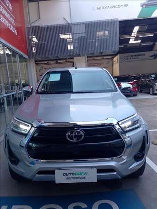 TOYOTA-HILUX-2.8 D-4D TURBO DIESEL CD SRX PLUS 4X4 AUTOMÁTICO TOYOTA-HILUX-2024