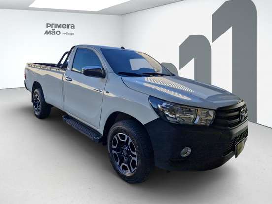 TOYOTA-HILUX-2.8 D-4D TURBO DIESEL CS 4X4 AUTOMÁTICO TOYOTA-HILUX-2025
