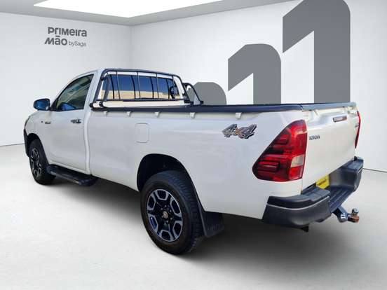 TOYOTA-HILUX-2.8 D-4D TURBO DIESEL CS 4X4 AUTOMÁTICO TOYOTA-HILUX-2025
