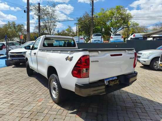 TOYOTA-HILUX-2020