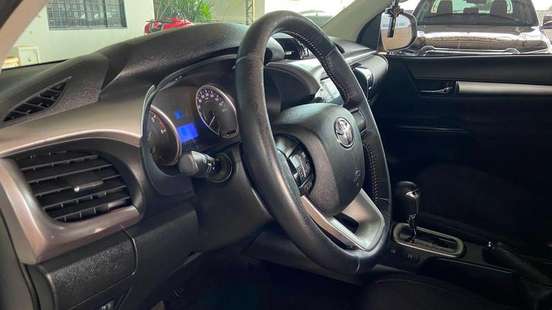 TOYOTA-HILUX-2020