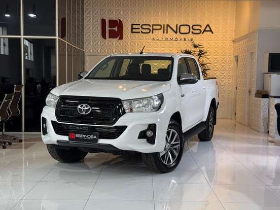TOYOTA-HILUX-2020