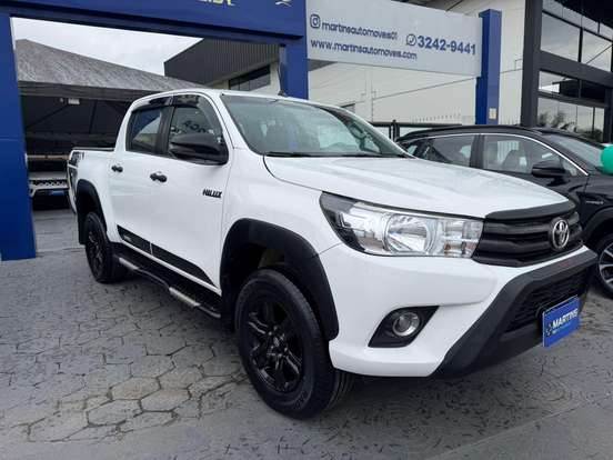 TOYOTA-HILUX-2.8 SR CHALLENGE 4X4 CD 16V DIESEL 4P AUTOMÁTICO TOYOTA-HILUX-2017