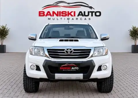 TOYOTA-HILUX-2013