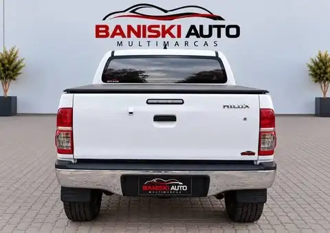 TOYOTA-HILUX-2013