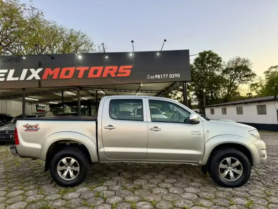 TOYOTA-HILUX-3.0 SRV 4X4 CD 16V TURBO INTERCOOLER DIESEL 4P AUTOMÁTICO TOYOTA-HILUX-2009
