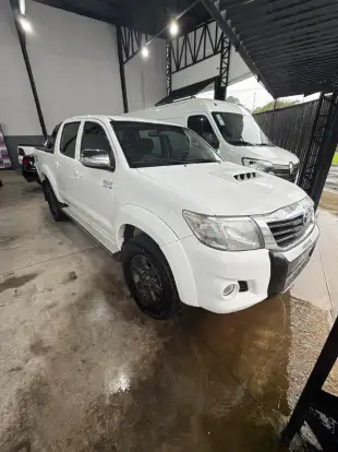 TOYOTA-HILUX-3.0 SRV 4X4 CD 16V TURBO INTERCOOLER DIESEL 4P AUTOMÁTICO TOYOTA-HILUX-2012