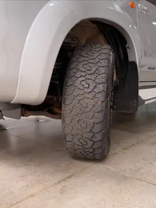 TOYOTA-HILUX-2015