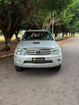 TOYOTA-HILUX-3.0 SRV 4X4 CD 16V TURBO INTERCOOLER DIESEL 4P AUTOMÁTICO TOYOTA-HILUX-2008
