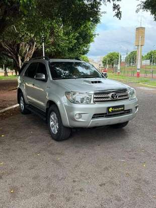 TOYOTA-HILUX-2008