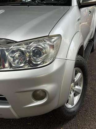 TOYOTA-HILUX-2008
