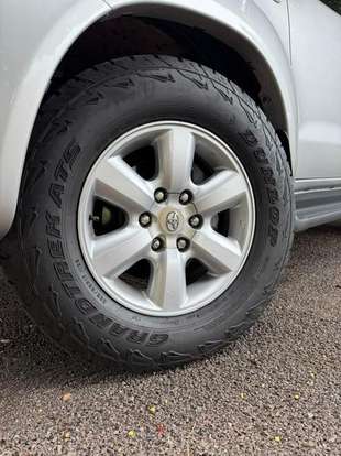 TOYOTA-HILUX-2008