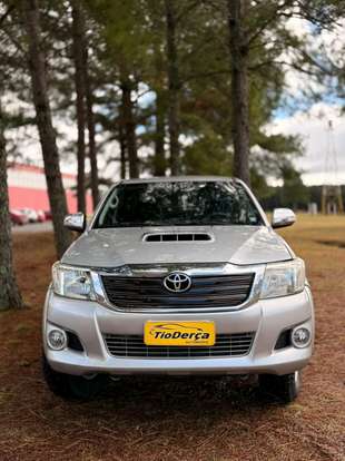 TOYOTA-HILUX-2013