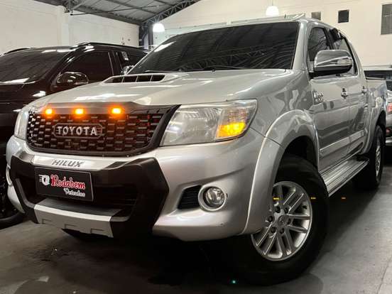 TOYOTA-HILUX-3.0 SRV 4X4 CD 16V TURBO INTERCOOLER DIESEL 4P AUTOMÁTICO TOYOTA-HILUX-2014