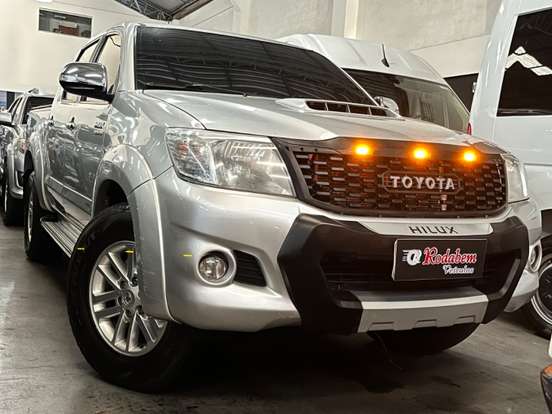 TOYOTA-HILUX-3.0 SRV 4X4 CD 16V TURBO INTERCOOLER DIESEL 4P AUTOMÁTICO TOYOTA-HILUX-2014