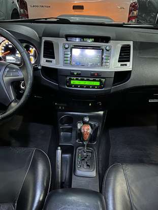 TOYOTA-HILUX-2014