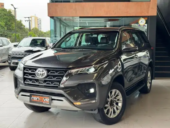 TOYOTA-HILUX SW4-2021
