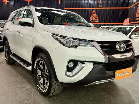 TOYOTA-HILUX SW4-2.8 SRX 4X4 16V TURBO INTERCOOLER DIESEL 4P AUTOMÁTICO TOYOTA-HILUX SW4-2018