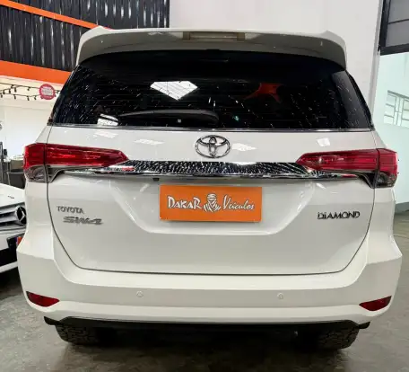 TOYOTA-HILUX SW4-2018