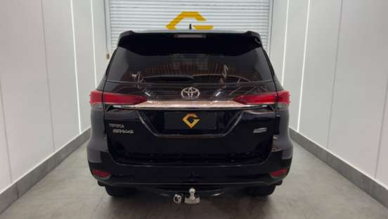 TOYOTA-HILUX SW4-2018