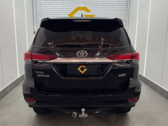 TOYOTA-HILUX SW4-2.7 SR 4X2 16V FLEX 4P AUTOMÁTICO TOYOTA-HILUX SW4-2018