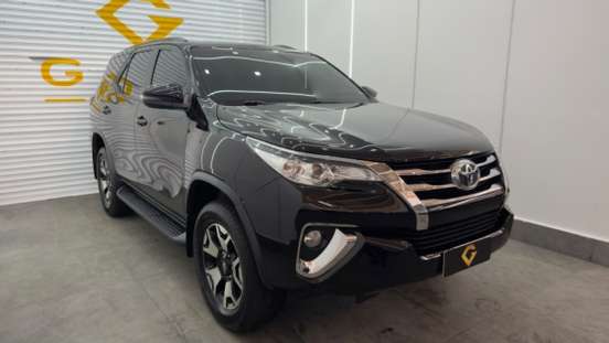 TOYOTA-HILUX SW4-2018