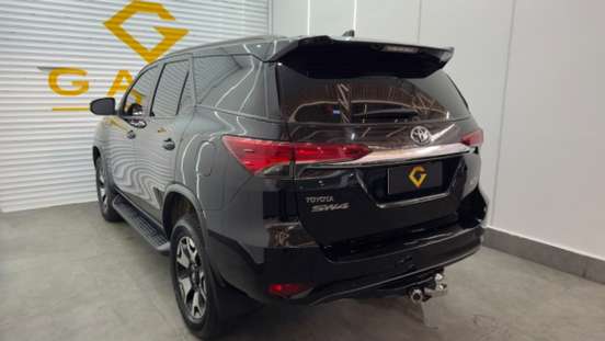 TOYOTA-HILUX SW4-2018