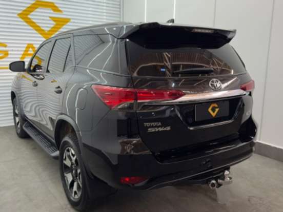TOYOTA-HILUX SW4-2.7 SR 4X2 16V FLEX 4P AUTOMÁTICO TOYOTA-HILUX SW4-2018