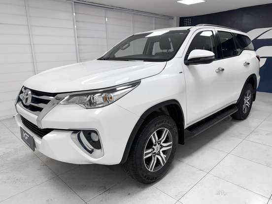 TOYOTA-HILUX SW4-2018