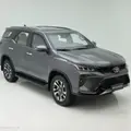 TOYOTA HILUX SW4 2.8 D-4D TURBO DIESEL DIAMOND 7L 4X4 AUTOMÁTICO TOYOTA HILUX SW4 2.8 D-4D TURBO DIESEL DIAMOND 7L 4X4 AUTOMÁTICO