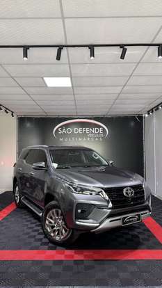 TOYOTA-HILUX SW4-2.8 D-4D TURBO DIESEL SRX 4X4 AUTOMÁTICO TOYOTA-HILUX SW4-2022