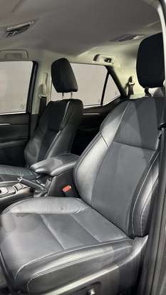 TOYOTA-HILUX SW4-2022