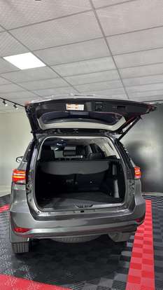 TOYOTA-HILUX SW4-2022
