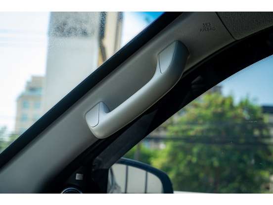 TOYOTA-HILUX SW4-2024