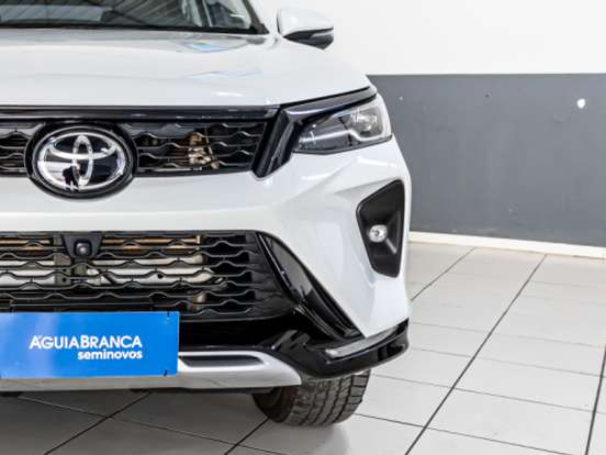 TOYOTA-HILUX SW4-2.8 D-4D TURBO DIESEL SRX PLATINUM 7L 4X4 AUTOMÁTICO TOYOTA-HILUX SW4-2026