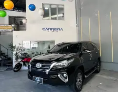 TOYOTA HILUX SW4 2.8 SRX 4X4 16V TURBO INTERCOOLER DIESEL 4P AUTOMÁTICO TOYOTA HILUX SW4 2.8 SRX 4X4 16V TURBO INTERCOOLER DIESEL 4P AUTOMÁTICO