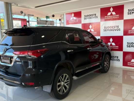 TOYOTA-HILUX SW4-2.8 SRX 4X4 16V TURBO INTERCOOLER DIESEL 4P AUTOMÁTICO TOYOTA-HILUX SW4-2018