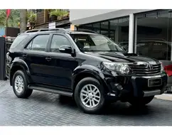 TOYOTA HILUX SW4 3.0 SR 4X4 16V TURBO INTERCOOLER DIESEL 4P AUTOMÁTICO TOYOTA HILUX SW4 3.0 SR 4X4 16V TURBO INTERCOOLER DIESEL 4P AUTOMÁTICO