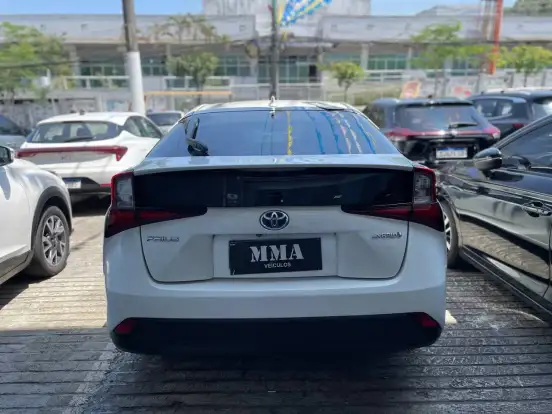 TOYOTA-PRIUS-2019