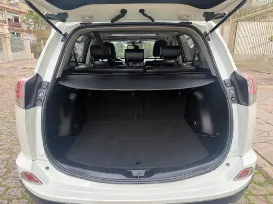 TOYOTA-RAV4-2018