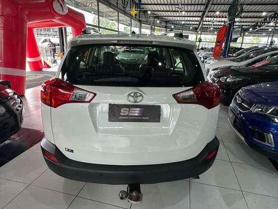 TOYOTA-RAV4-2.0 4X4 16V GASOLINA 4P AUTOMÁTICO TOYOTA-RAV4-2014