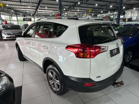 TOYOTA-RAV4-2.0 4X4 16V GASOLINA 4P AUTOMÁTICO TOYOTA-RAV4-2014